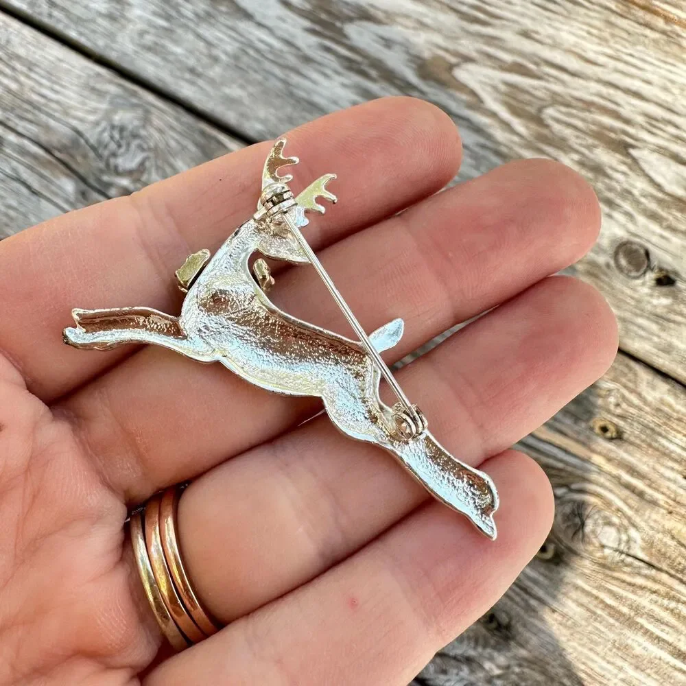 Vintage Jewelry Silver Tone Reindeer brooch pin Christmas jewelry
